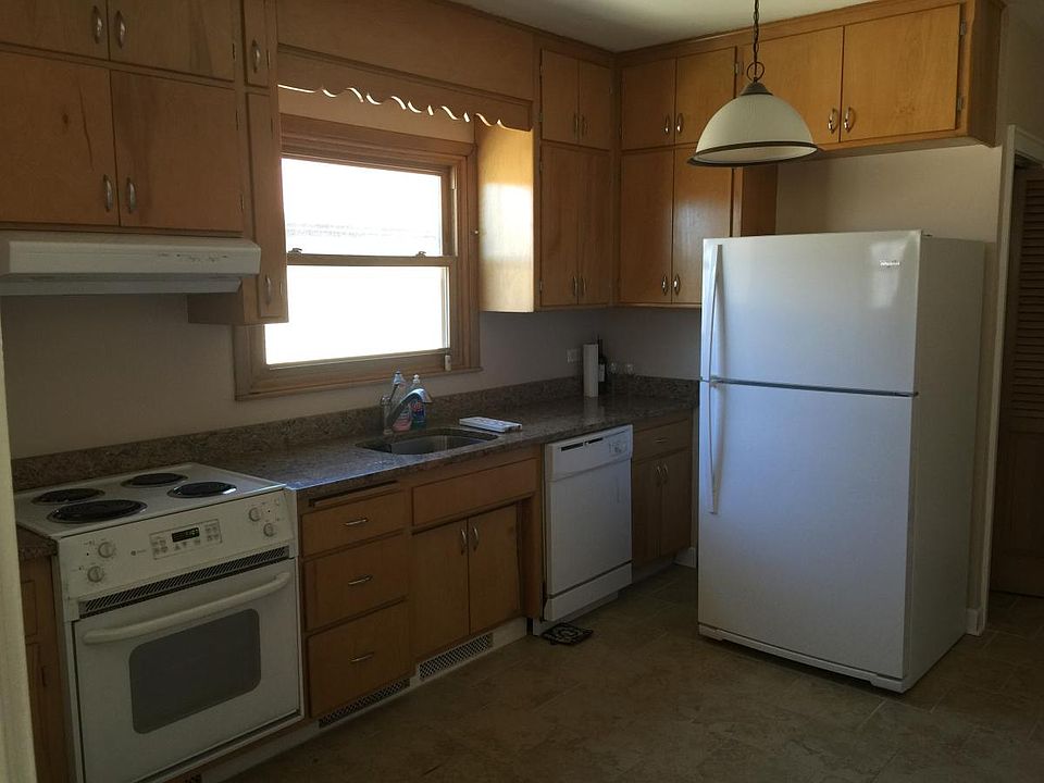 1st image of 5728 N Richmond St #2