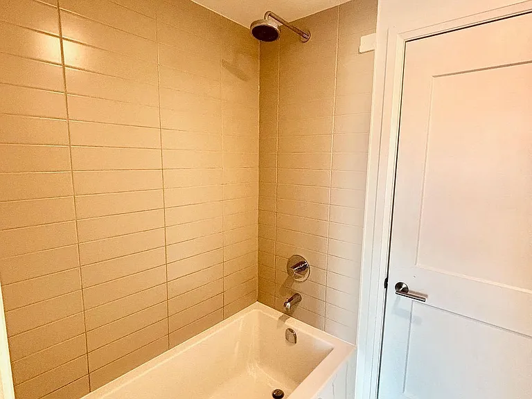 21 Park St E #712 — Photo 17