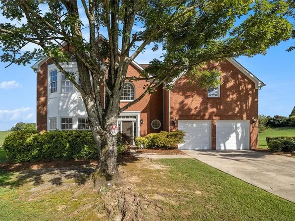 690 Gateway Ct, Stone Mountain, GA 30087
