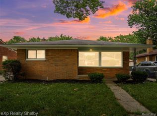 24412 Culver St, Saint Clair Shores, MI 48080