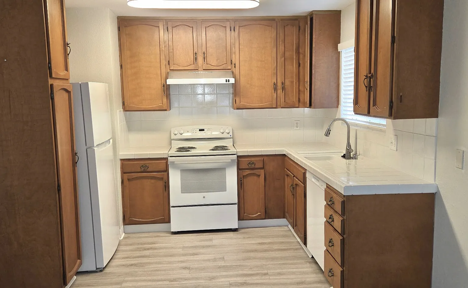 2 bed, 1115 sqft, $3,000 — Photo 1