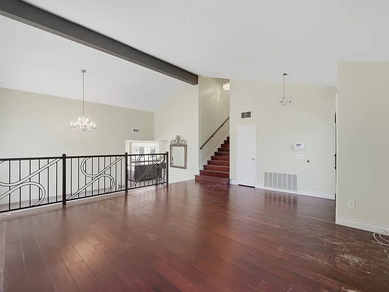 29142 Bobolink Dr — Photo 4