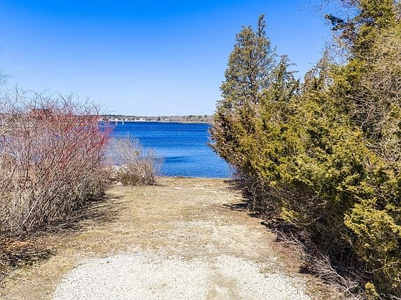 4th image of 16 Bass Point Rd