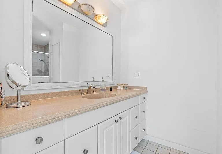 4921 NE 23rd Ave — Photo 18