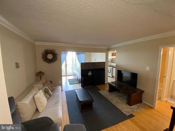 2500 N Van Dorn St APT 813