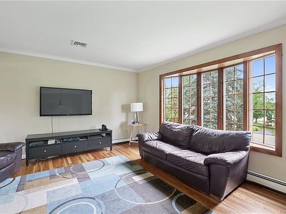 3rd image of 3228 Court St