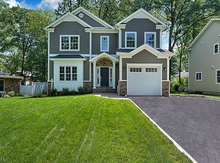 58 Garden Ave, Chatham, NJ