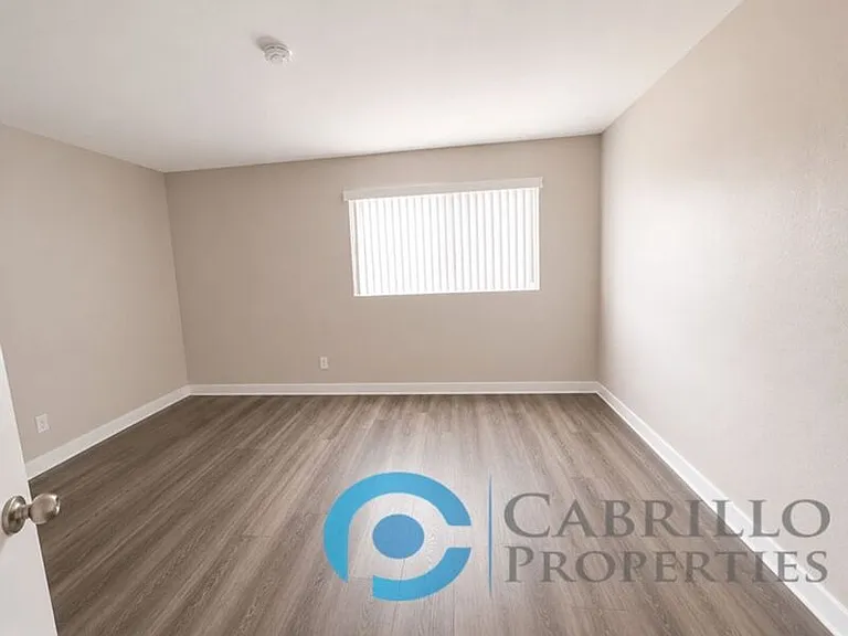 4423 52nd St #2C — Photo 12