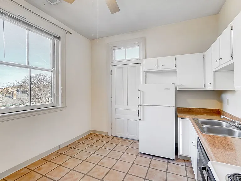 508 Greenup St — Photo 32