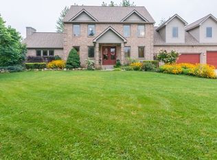 4570 Crooked Lake Rd, Howell, MI 48843