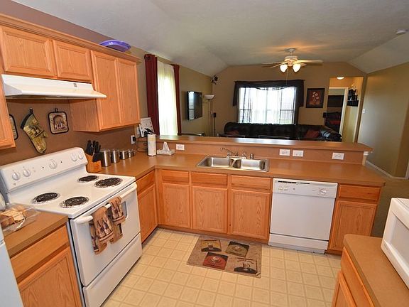 5th image of 3807 Braden Dr N