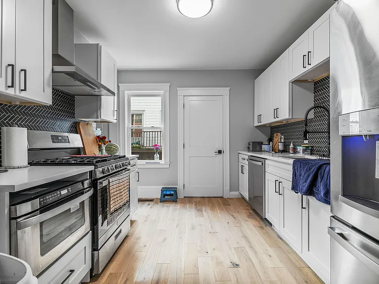 5 Dickson St #1F — Photo 1