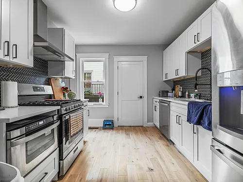 5 Dickson St #1F Photo 1