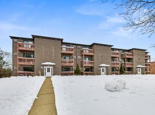 1000 Spruce St APT 1B, Glendale Heights, IL