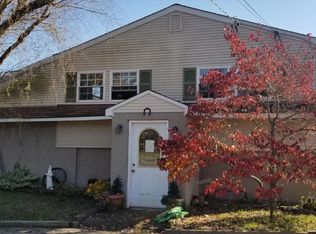 13 Nortonville Rd, Logan Township, NJ 08085