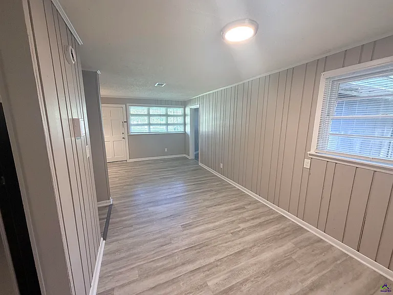 624 Pine Ridge St — Photo 3