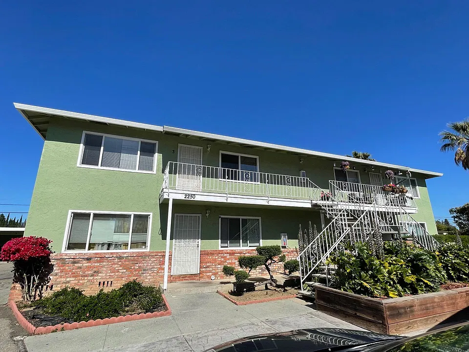 2250 Tomasina Ct