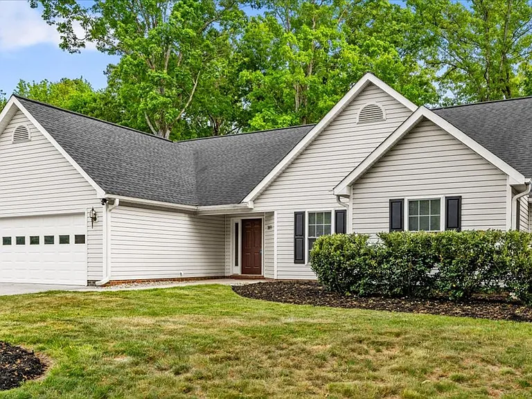 3011 Colony Dr — Photo 11