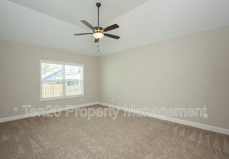 9827 Yellow Pine Rd — Photo 17