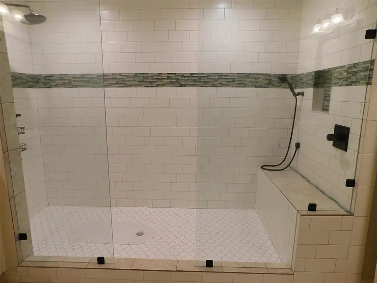 4333 Lake Run Dr — Photo 25