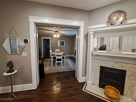 4th image of 3336 W 41st St