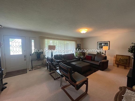 4th image of 1870 Joan Dr
