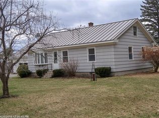 385 Pond Rd, Manchester, ME 04351