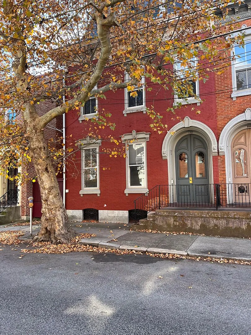 150 W Louther St — Photo 1