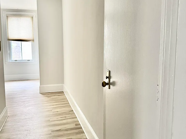 1203 Delaware Ave #3 — Photo 9