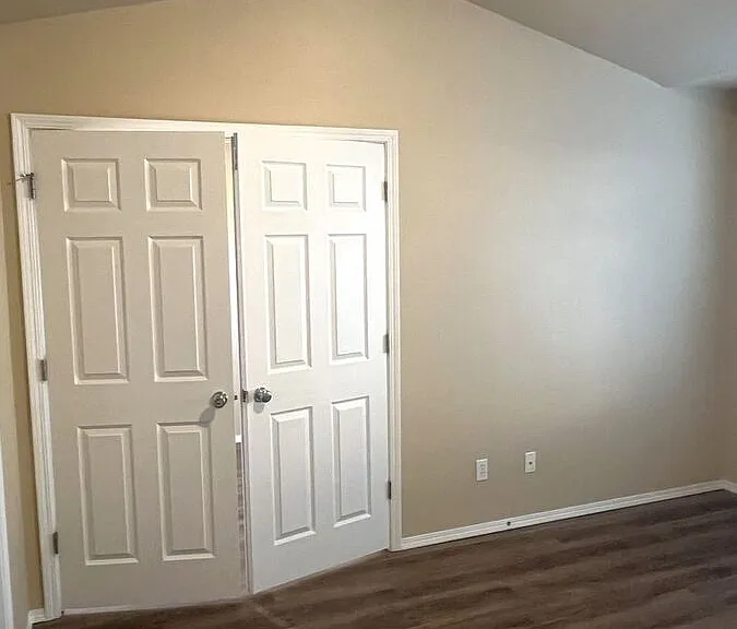 17284 Pleasanton Ln — Photo 23