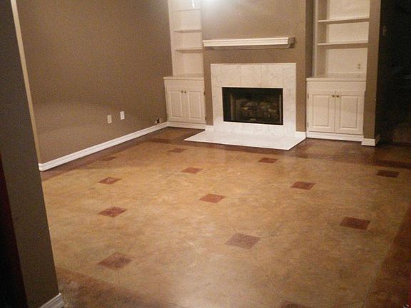 Living Room with Gas Fireplace