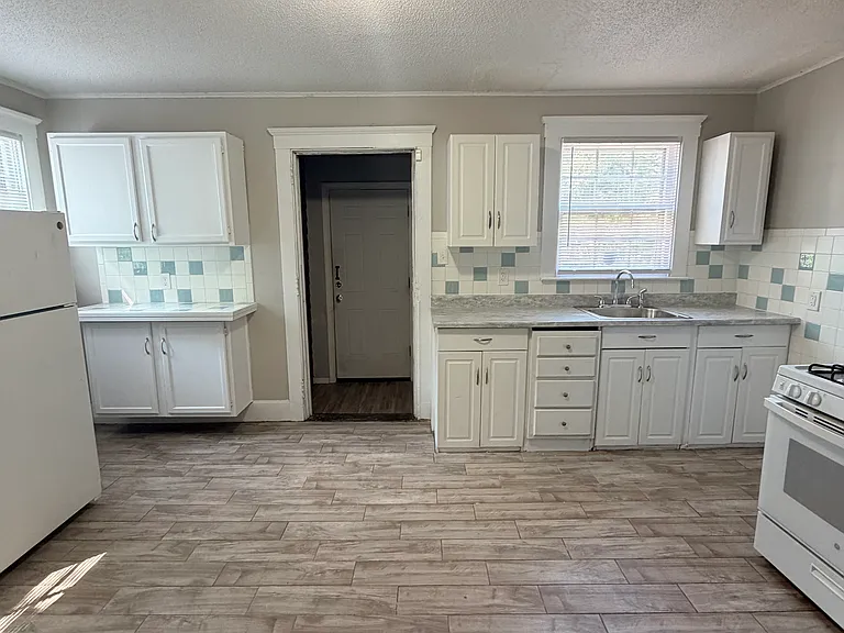 705 George St #1 — Photo 3