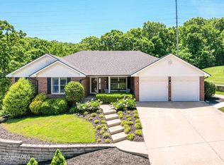 3915 Carmel Dr, Jefferson City, MO 65109