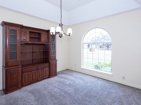 4th image of 2126 Mallard Dr