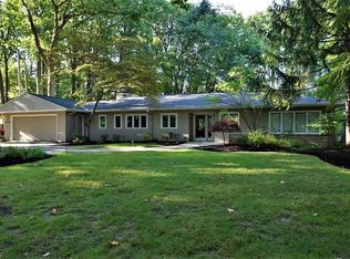 23400 Bryden Rd, Beachwood, OH 44122