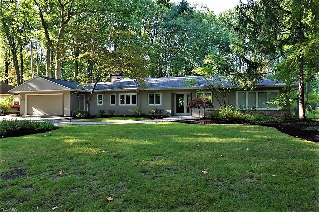 23400 Bryden Rd photo 1