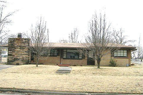 Curbed street on corner lots