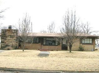 619 W Cherry St, Okemah, OK 74859