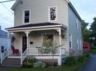 27 Lincoln Ave, Saint Albans, VT 05478