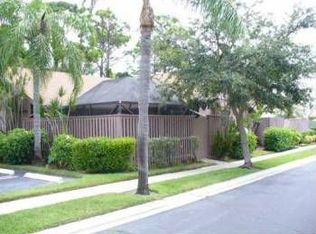 303 Summer Winds Ln, Jupiter, FL 33458