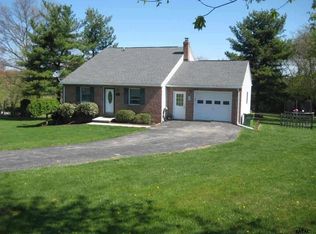 184 Sugarboot Ln, Hanover, PA 17331