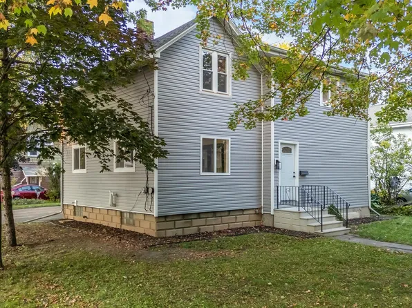 1234 W 8th St, Appleton, WI 54914