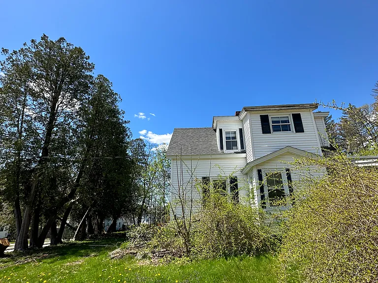 30 Oak St — Photo 34