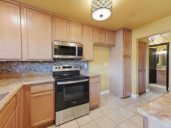 3rd image of 615 Fredricks Ave Unit 89