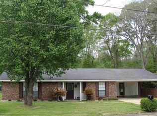 6 Pecanway Dr, Natchez, MS 39120