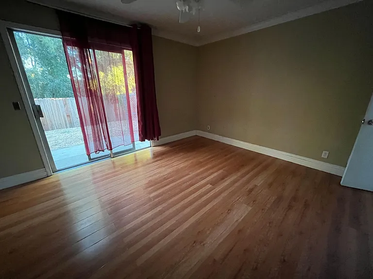 419 Manchester Way — Photo 10