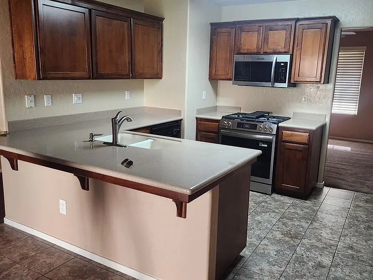 2884 Sauvignon St — Photo 4