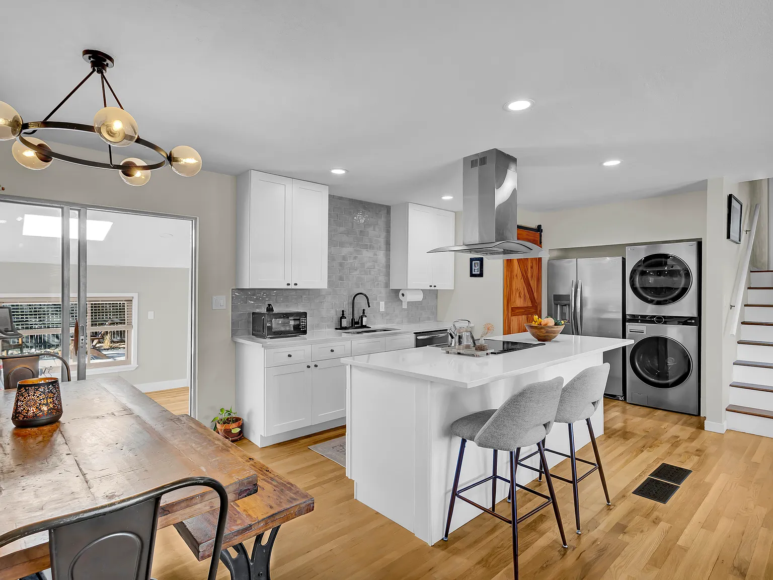 1319 S Lincoln St — Photo 1