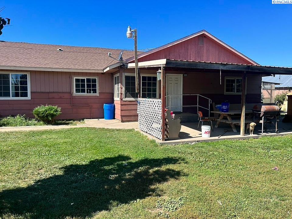 1241 Pleasant Ave, Grandview, WA 98930 Zillow