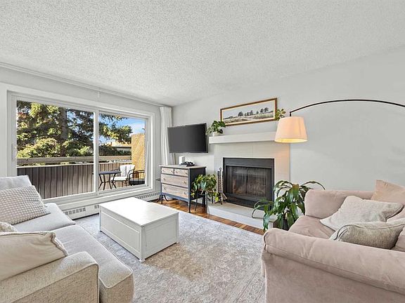 4th image of 1720 W 13th St SW #301